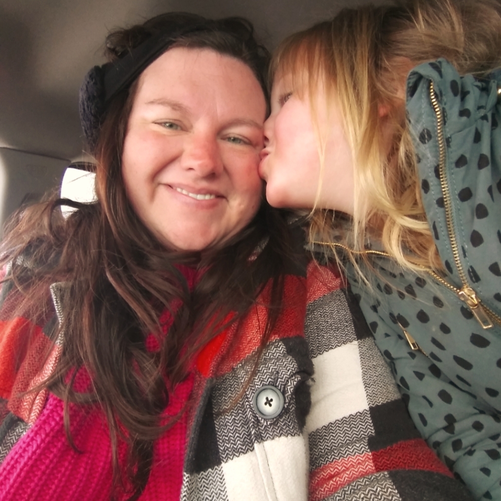 Posher, Kari is selling her much-loved and currated personal closet. LG & + sz